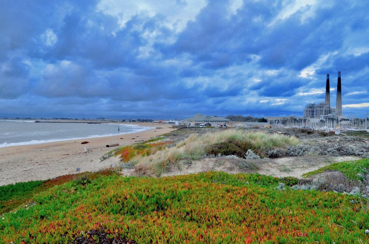 Captain'S Inn At Moss Landing Exterior photo